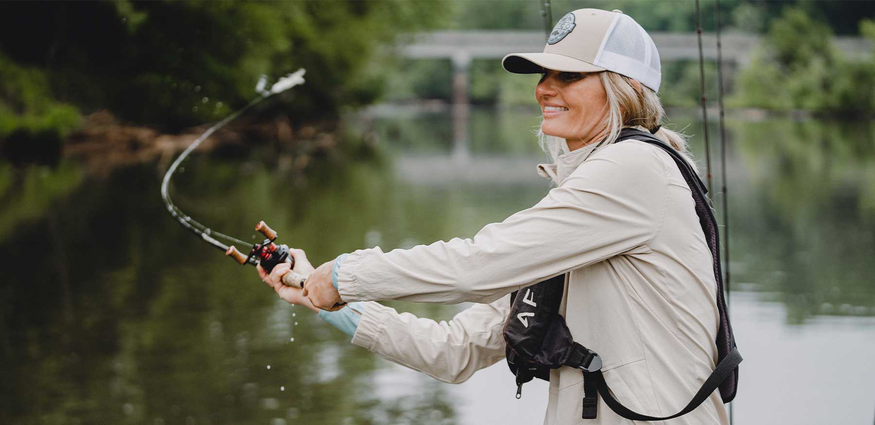 Affordable Wholesale womens fishing apparel For Smooth Fishing 