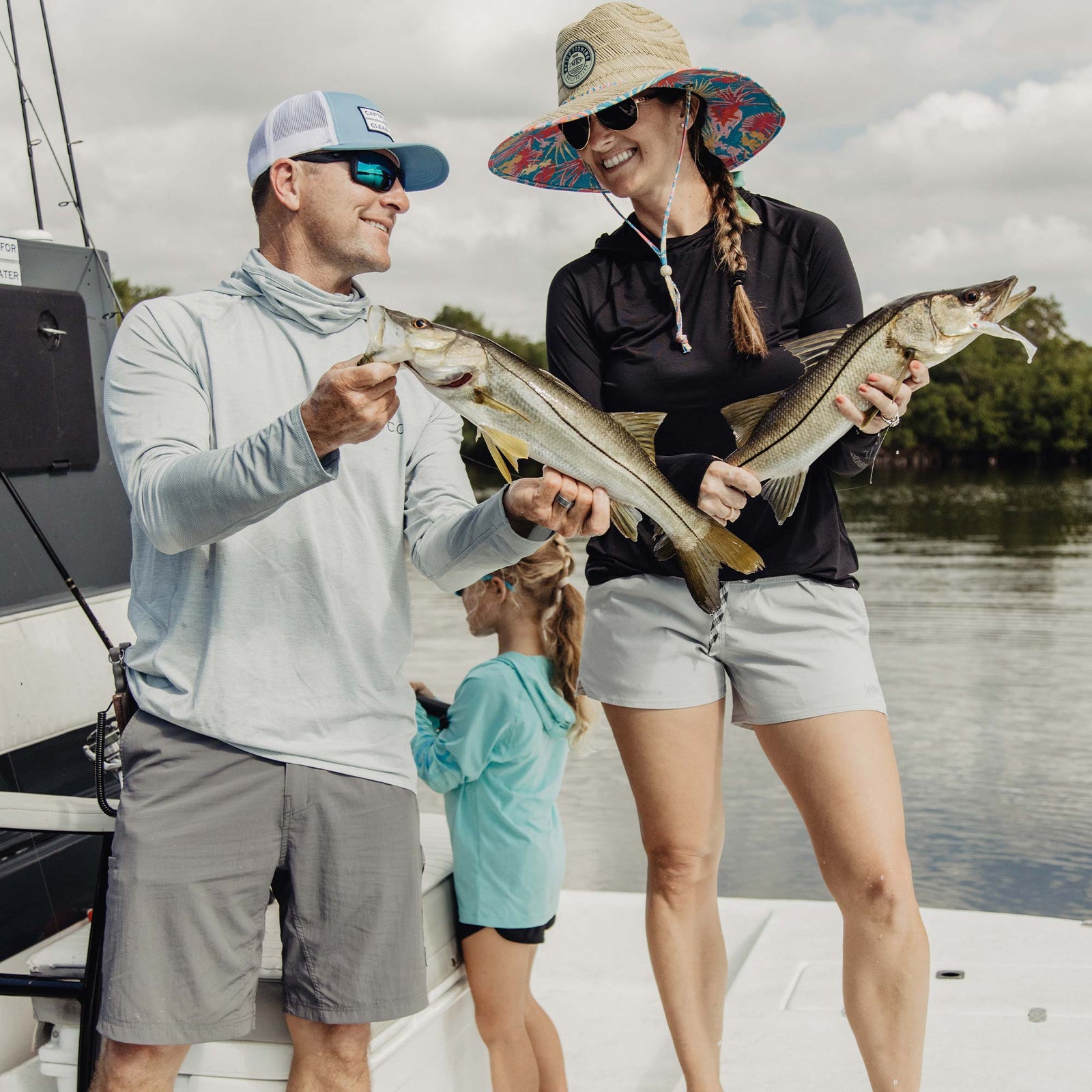 Women's Sirena Hybrid Tech Shorts – AFTCO