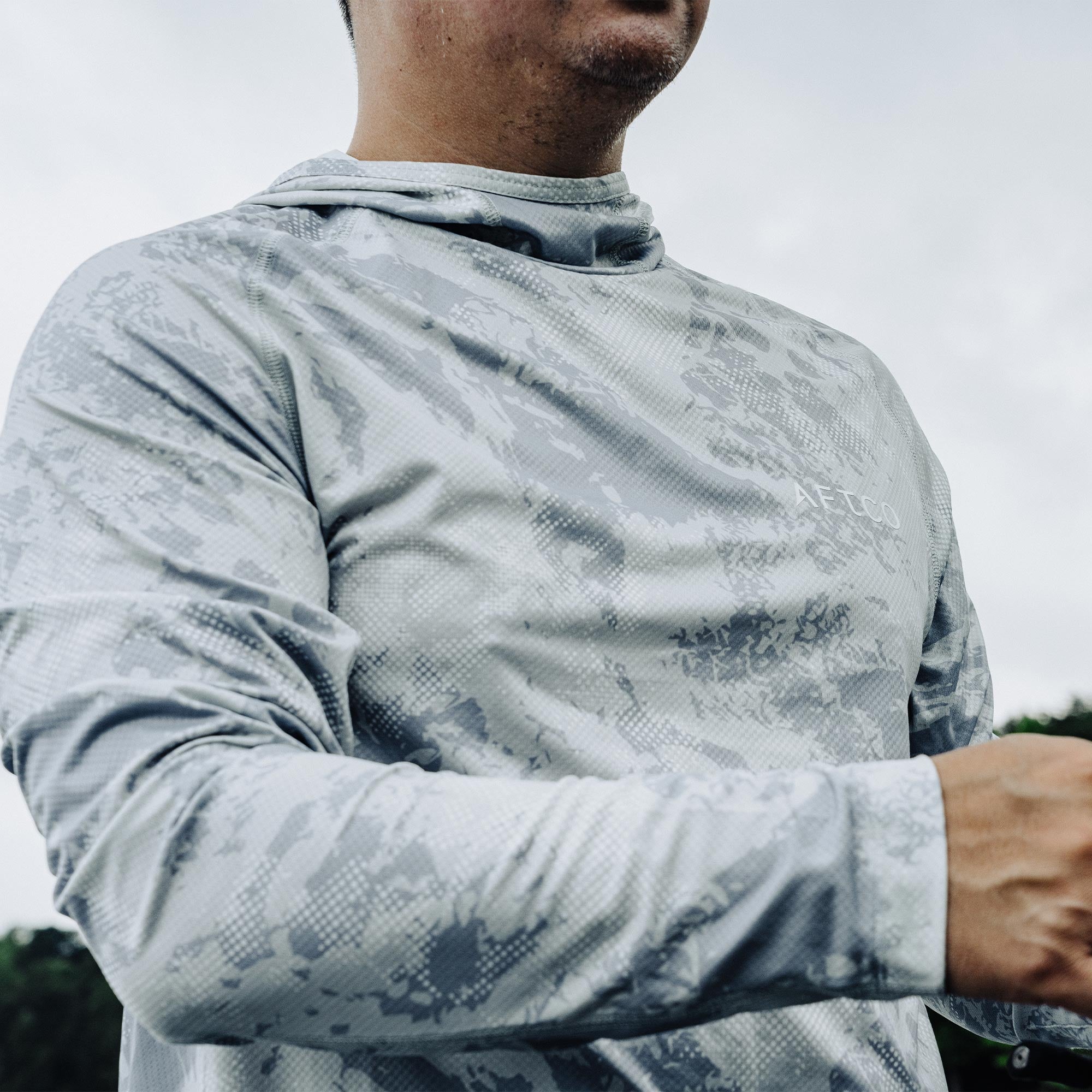 Adapt Phase Change Hooded Fishing Shirt | AFTCO