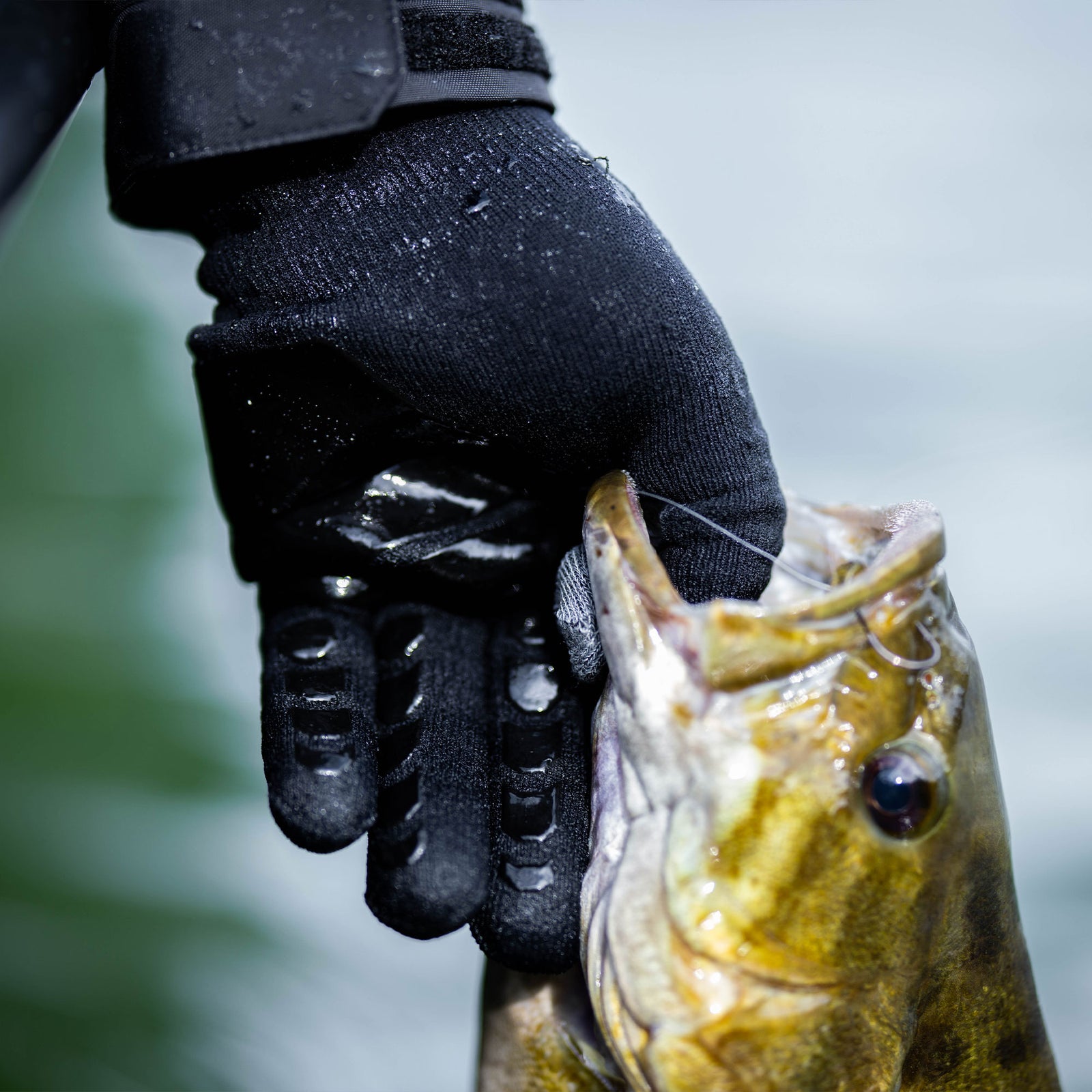 Bass Pro Waterproof Fishing Gloves For Men Ice Fishing Gloves One