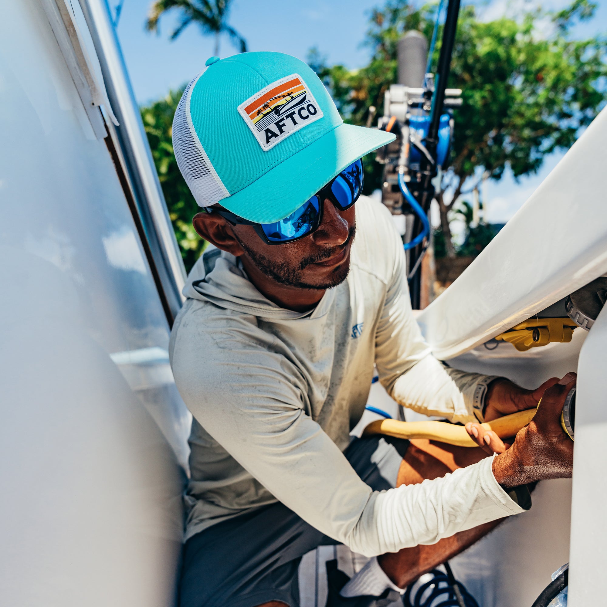 Escape Fishing Trucker Hat | AFTCO