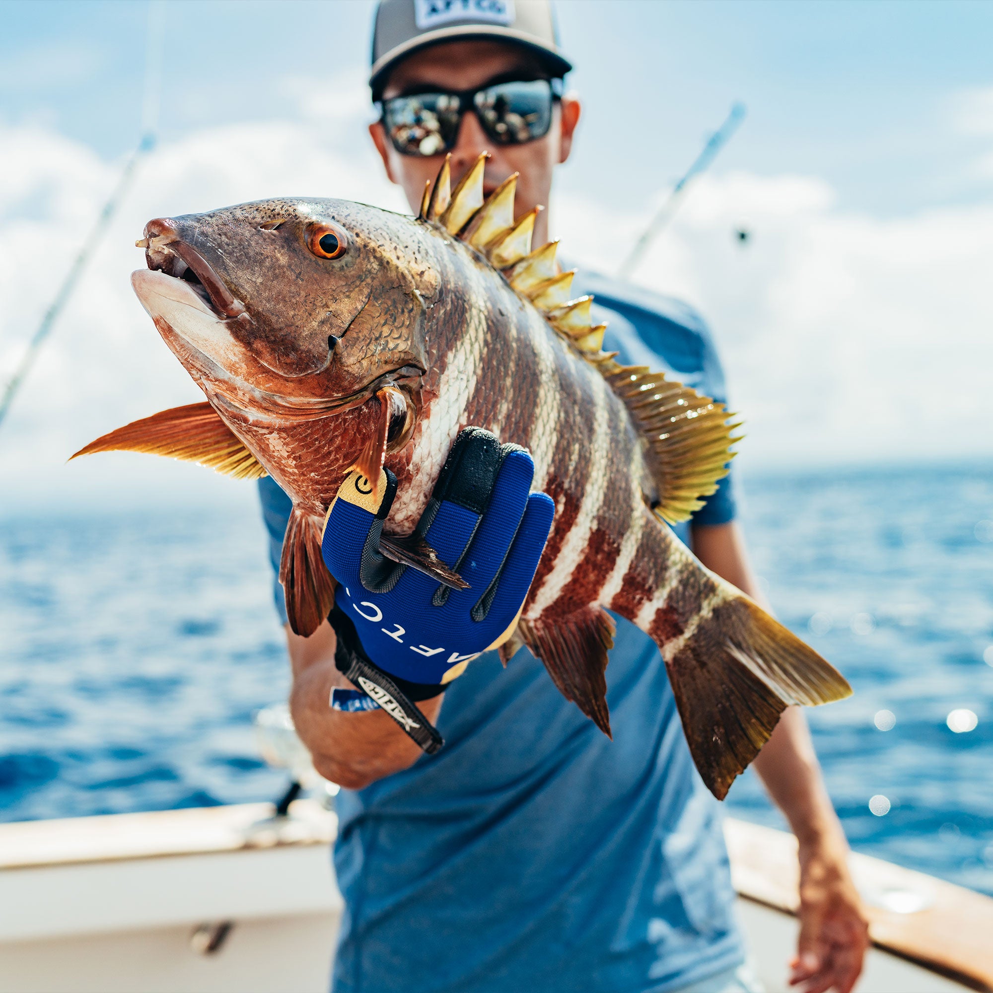 Offshore Fishing Release Glove - AFTCO