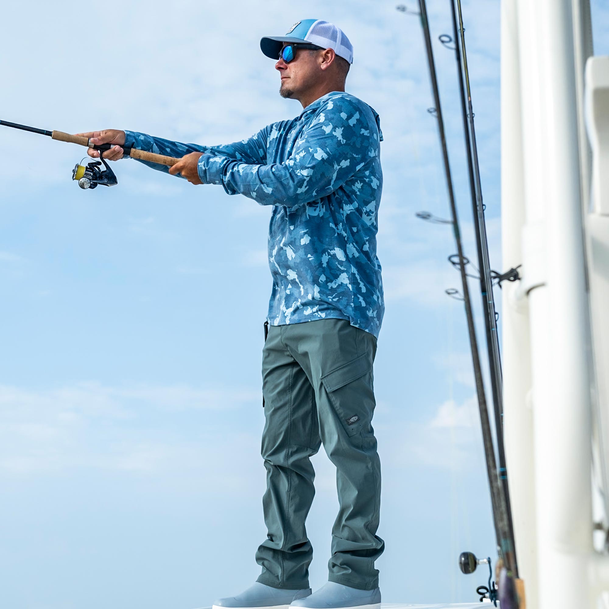 AFTCO アフコ　ドライフーディ Ocean Bound Hooded Performance Shirt – AFTCO