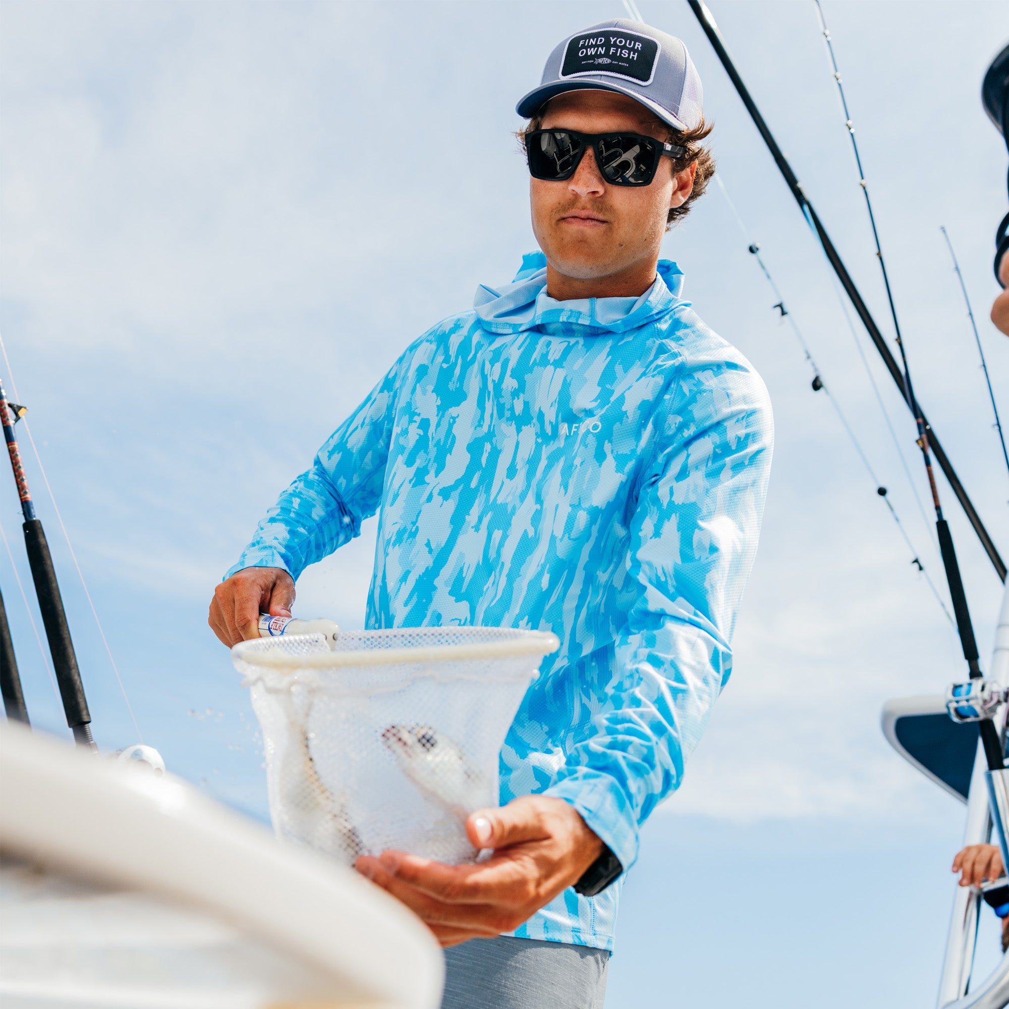 アフコAFTCO yurei M63140 SDGパーカー　シャツ　釣り Adapt Phase Change Hooded Fishing Shirt | AFTCO
