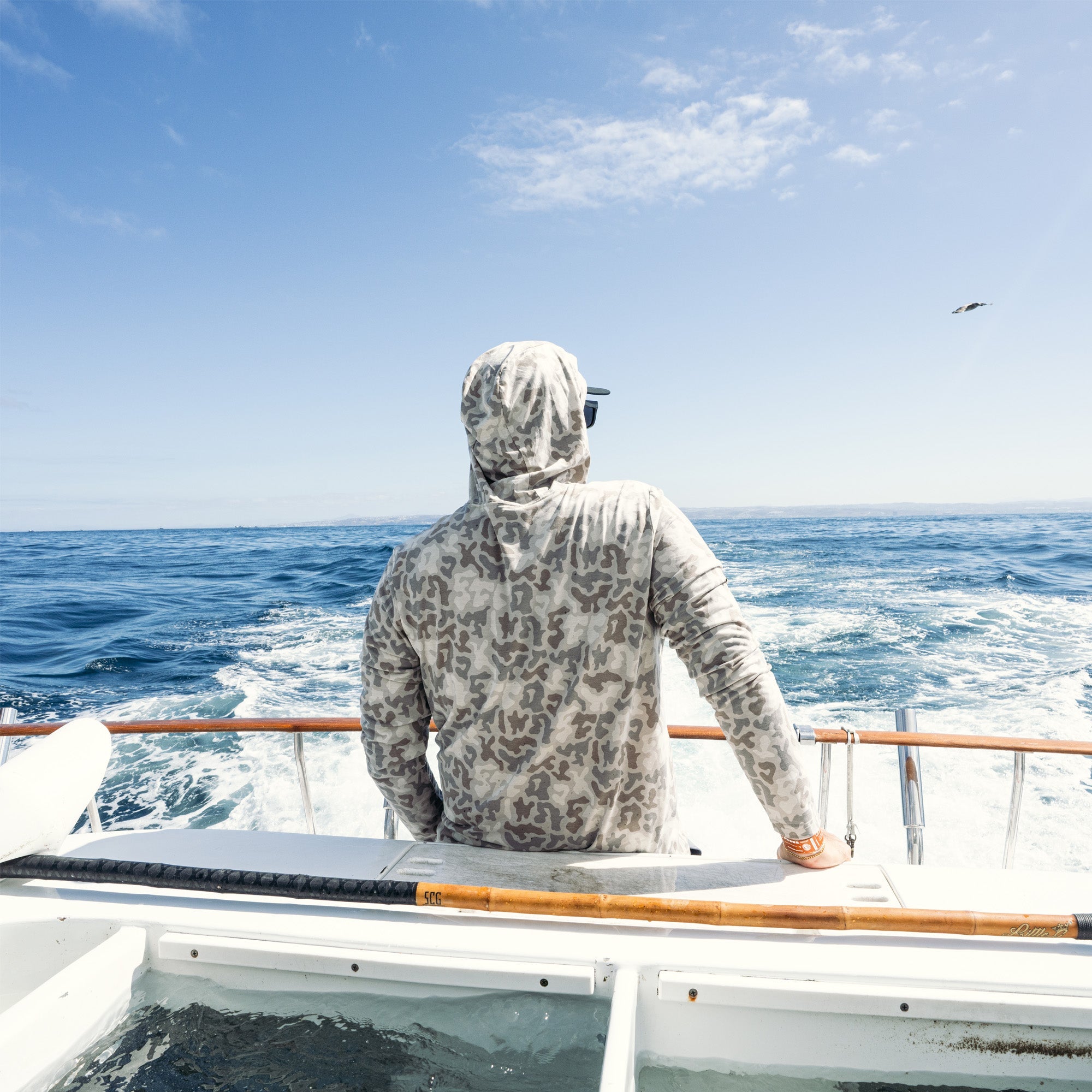 Ocean Bound Hooded Performance Shirt | AFTCO