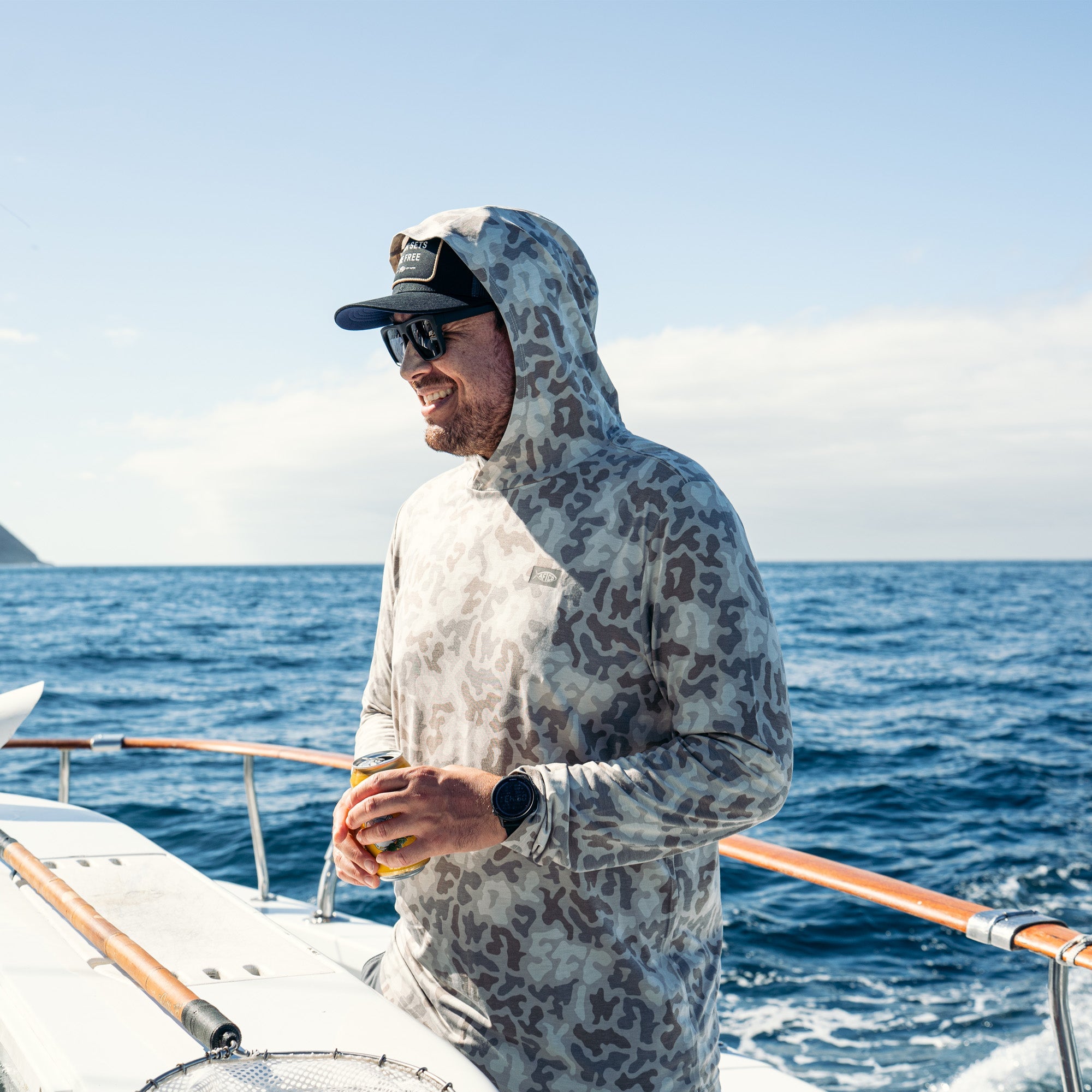 Ocean Bound Hooded Performance Shirt | AFTCO