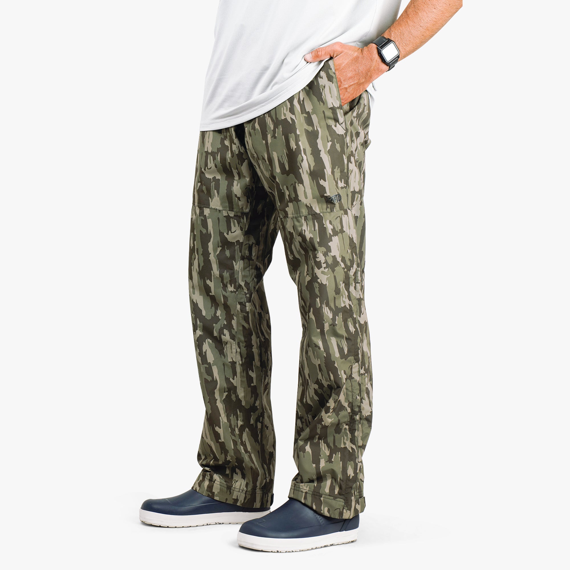 Crossing Printed Camo Fishing Pants | AFTCO