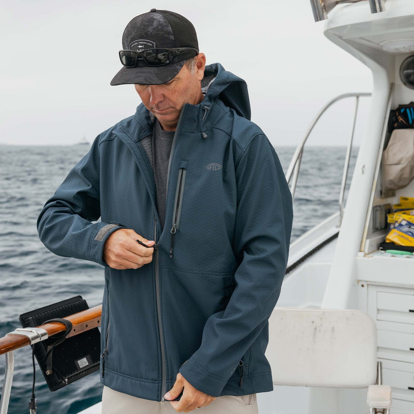 Reaper Softshell Zip Up Jacket – AFTCO