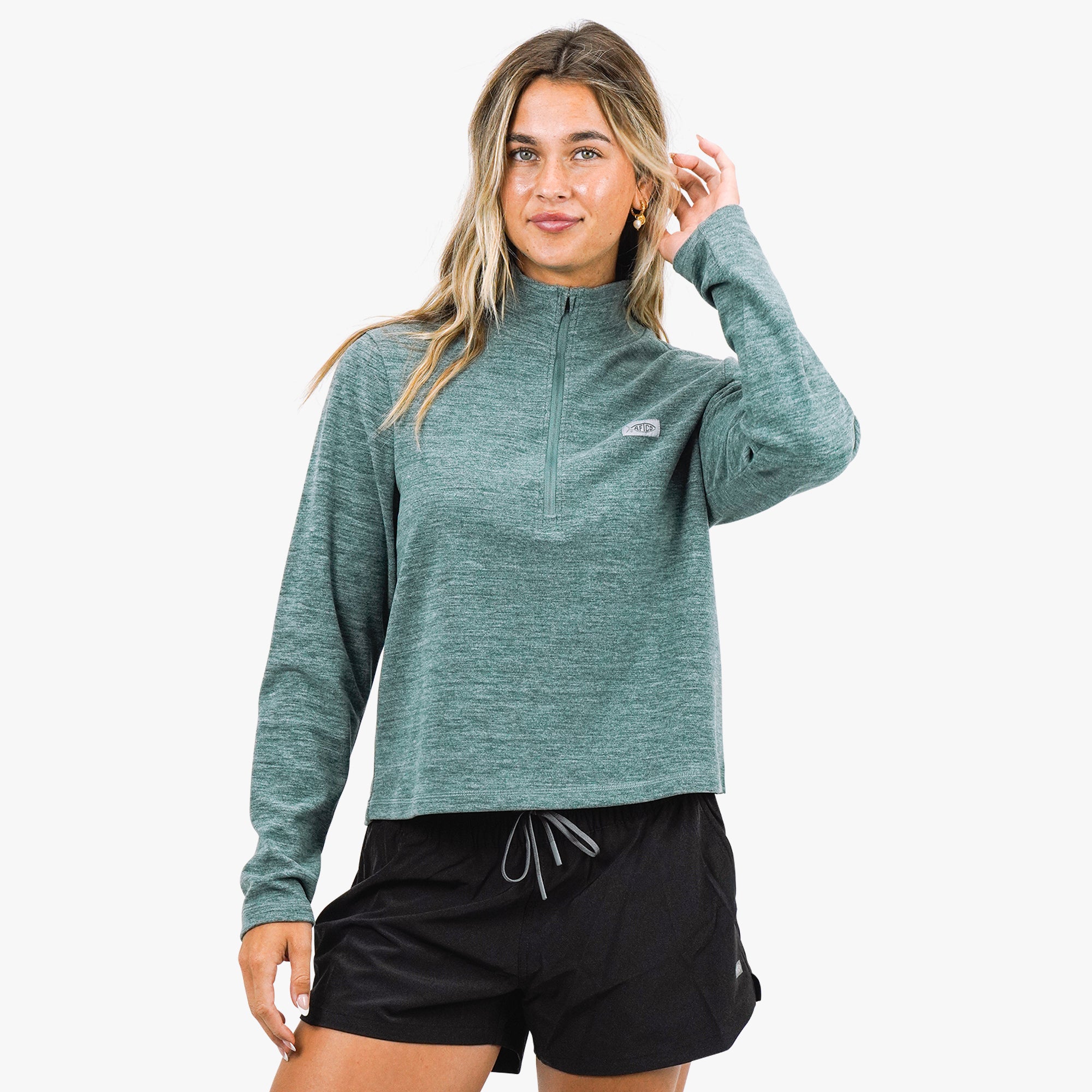 Women's Coastal Layer 1/4 Zip Fishing Pullover | AFTCO