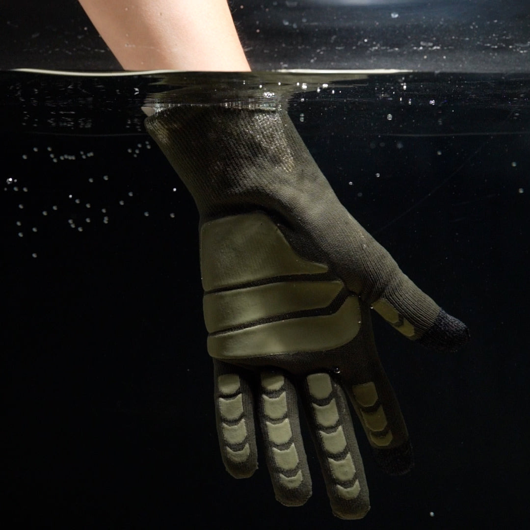Breakwater Waterproof Fishing Gloves| AFTCO