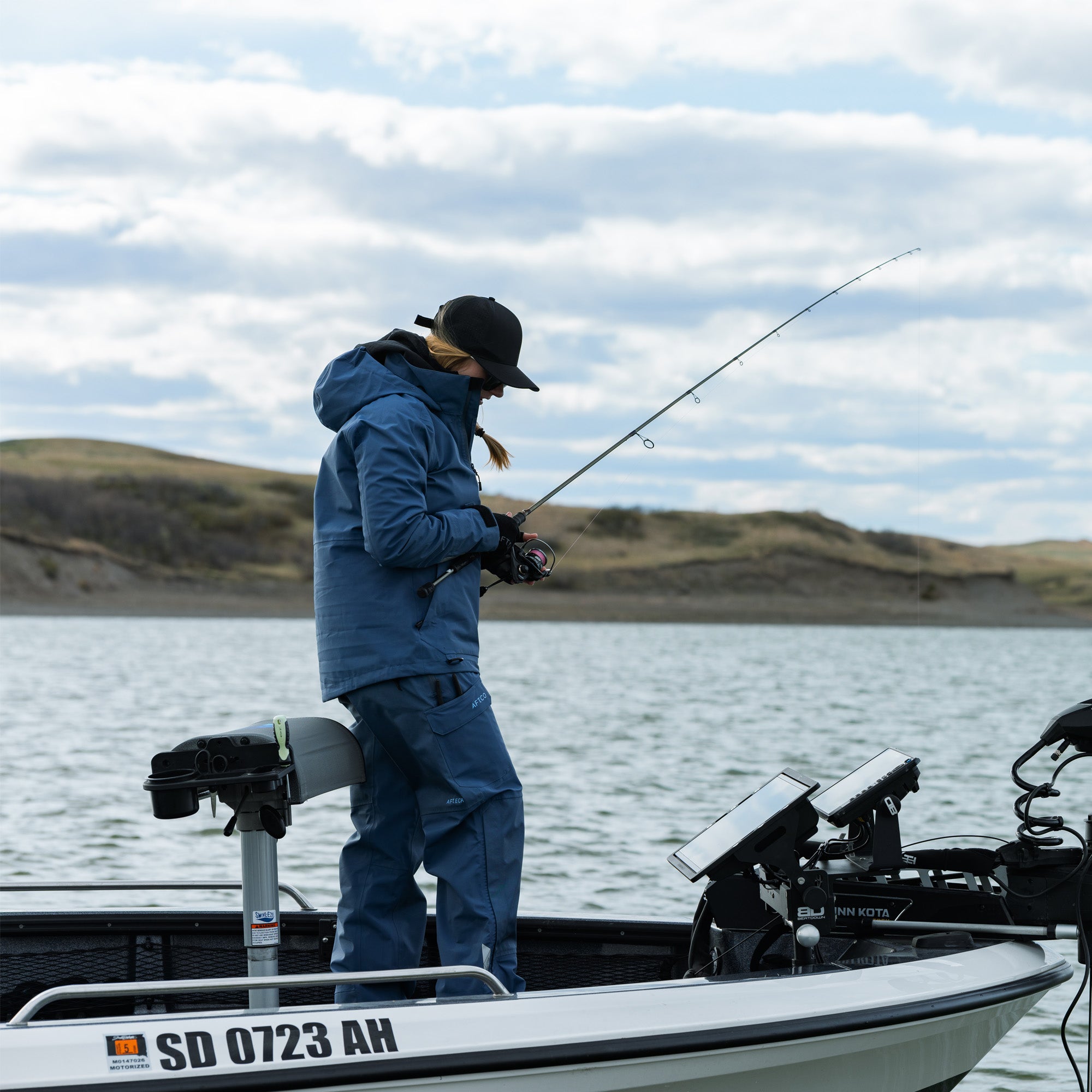 Women's Barricade Jacket | AFTCO